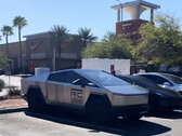 The Cybertruck in its RC_BUILD ENGINEERING PROTOTYPE trim. (Image source: Tesla Uber Guy)