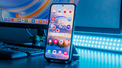 The Samsung Galaxy S23 FE will be the last FE phone to launch at under $600. (Image source: Daniel Schmidt/Notebookcheck)