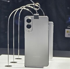 The Galaxy S25 Edge. (Image Source: Mishaal Rahman)