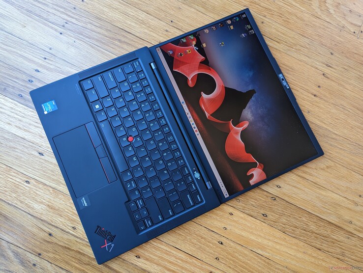 PC/タブレット ノートPC Core i7-1265U vs. Core i5-1250P: Lenovo ThinkPad X1 Carbon Gen 10 