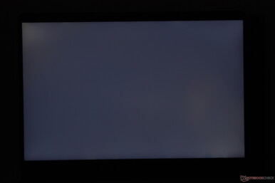 Minor uneven backlight bleeding around the corners