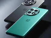 OnePlus will offer the Ace 2 Pro in its convential green and black colour options. (Image source: OnePlus)