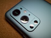 Some OnePlus 9 Pro handsets suffer from overheating issues. (Image source: Izzy Jiang)