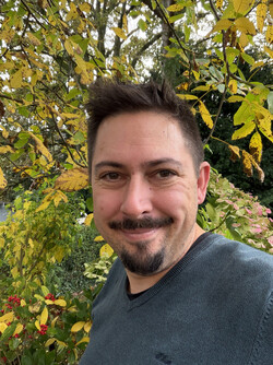 A selfie with the iPhone 17 Pro