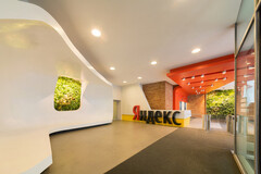 Yandex headquarters in Moscow (Image source: Aleksey Retunskikh, via Office Snapshots)