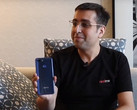 OPPO CEO Malhav Sheth presenting the new Realme 2 Pro (Source: Technical Guruji on YouTube)