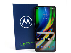  In our test report, the 6.8-inch Max-Vision display of the affordable Moto mobile phone, with its own Google Assistant button, reveals not only advantages - especially in terms of brightness.