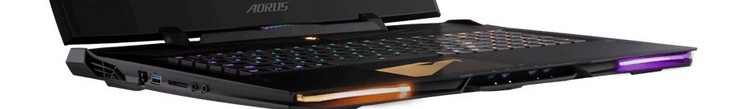 Aorus X9 DT Aorus X9 DT
