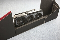 Asus ROG Matrix GeForce RTX 2080 Ti Platinum. (Image source: TechPowerUp)