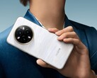 The Pearl White Realme 14 Pro+ has a color-changing back. (Image source: Realme)