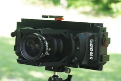 The VZ-6617 can take photos in different formats on the same film.