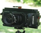 The VZ-6617 can take photos in different formats on the same film.