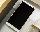 The Lenovo ZUK Edge has a high display-to-body-ratio of 86.4 percent.