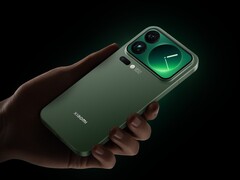 Xiaomi 17 Pro Max in green pictured.