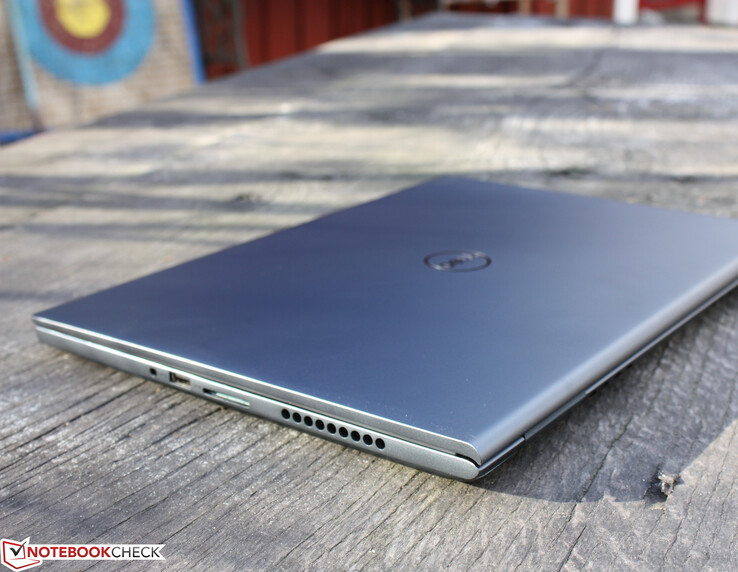 Dell Inspiron 16 Plus 7610 - test unit provided by Cyberport