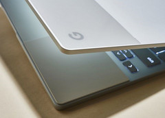 The new leaked renders suggest that there might be two versions of the Pixelbook 2. (Source: T3)