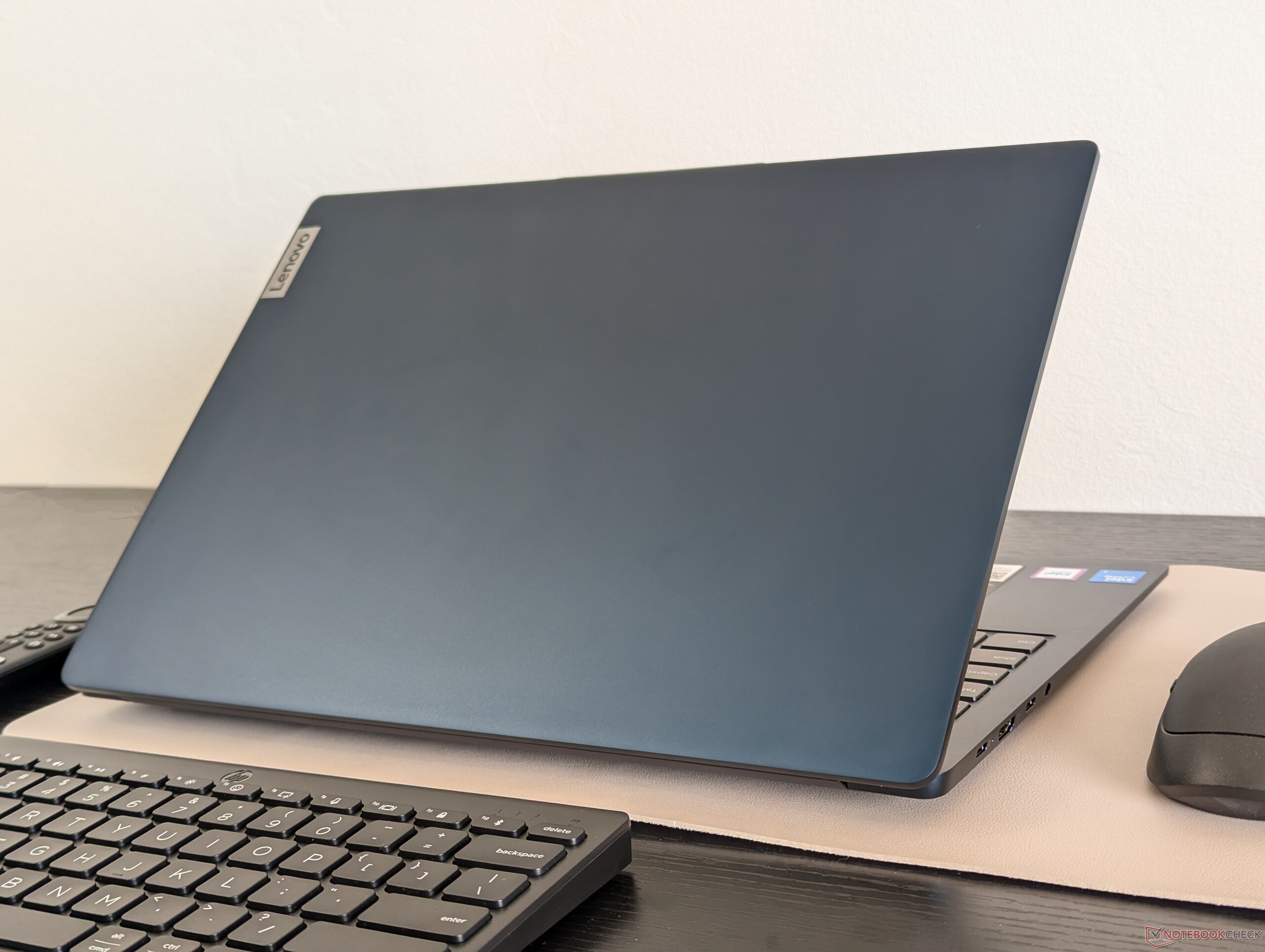Intel Core 7 150U performance debut Lenovo IdeaPad Slim 5 16IRU9