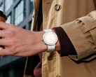 The Realme Watch S5 uses an eye-catching design.