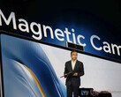 The MagicBook Art 14 Snapdragon features a magnetic camera like its Intel-powered sibling. (Image source: Notebookcheck)