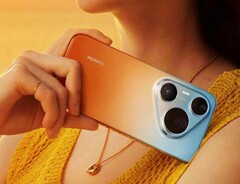 The Huawei Pura 90 Pro Max is available with a colorful gradient back.
