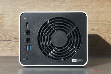 The TerraMaster F4-425 Plus and Pro look identical.