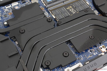 The model does not feature a vapor chamber cooler unlike on the Omen Max series
