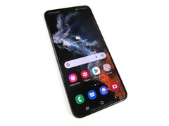 The Samsung Galaxy S22 is said to be affected by a serious error. (Image source: Manuel Masiero)