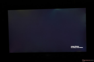 Moderate uneven backlight bleeding