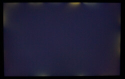 All-round visible backlight bleeding (recording time 1/60 s)