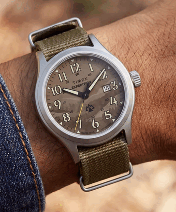 The Timex TW2Y89500 comes with a tan camo dial