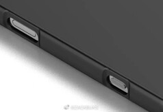 Sony Xperia 1 IV in case. (Image source: ZACKBUKS)