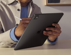 Apple&#039;s latest &#039;Pro&#039; iPads are selling fewer units than expected. (Image source: Apple)