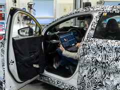 Nissan is continuing its partnership with AI company Monolith to accelerate vehicle development and reduce physical testing. (Image: Nissan)