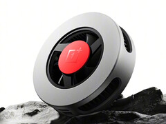 The OnePlus 27W Freezing Point Cooler relies on magnets to attach to a phone. (Image source: OnePlus)