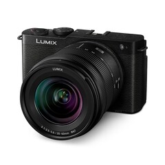 Panasonic Lumix S9 kit amazon deal