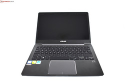 Asus ZenBook 13 UX331UN (i7-8550U, MX150) Laptop Review 