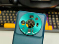 It is unclear whether Xiaomi will sell the Xiaomi 12 Ultra in this colour option. (Image source: Weibo)