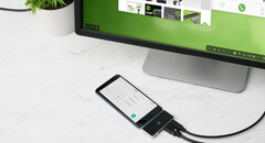 Tiny IOGEAR GUD3C460 USB-C docking station turns your Android smartphone into a desktop (Source: IOGEAR)