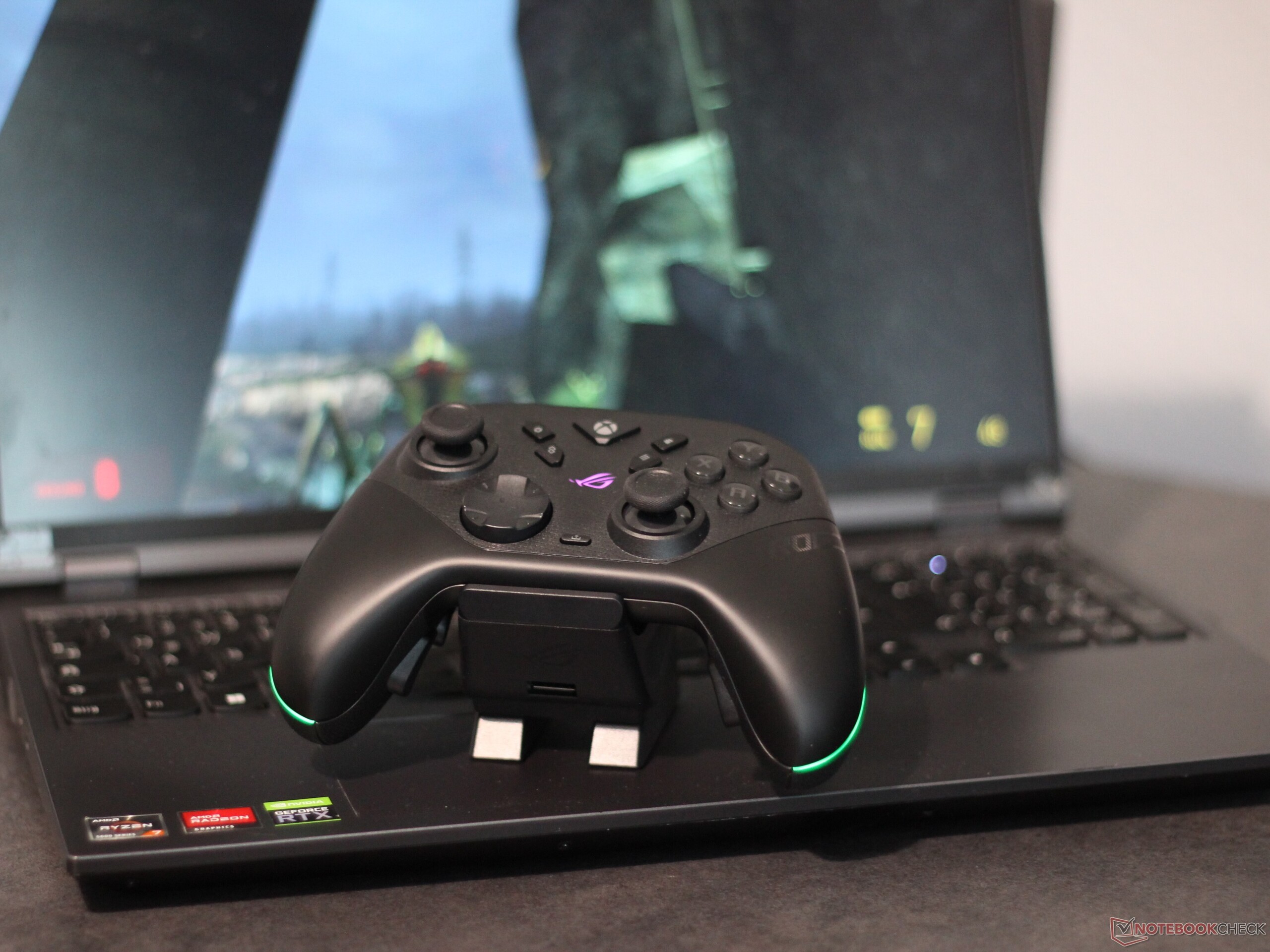 With micro switches: ROG Raikiri II review