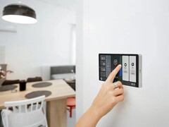 The Shelly Wall Display X2 is now available in Europe. (Image source: Shelly)