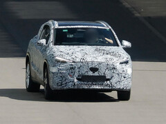 Mercedes GLA: New compact SUV on MMA platform to go electric in 2026, hybrid from 2027. (Image source: Autocar)