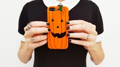 Novelty cases are the least of a phone&#039;s worries at Halloween. (Source: Indie Crafts)