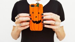 Novelty cases are the least of a phone&#039;s worries at Halloween. (Source: Indie Crafts)