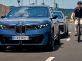BMW Neue Klasse: Active protection for cyclists. The electronic door lock prevents occupants from opening the door when a cyclist is approaching.