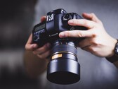 Top 5 tips: Streamlining your DSLR camera for first-time users (Source: Unsplash)