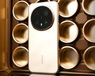 There are already plenty of camera samples and hands-on images of the Honor Magic 8 and Honor Magic 8 Pro online. (Image source: Weibo)