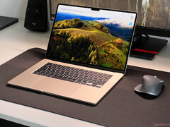 The M3 MacBook Air 15 with a 512 GB SSD and either 16 or 24 GB of RAM is on sale near its record-low price. (Image source: Notebookcheck