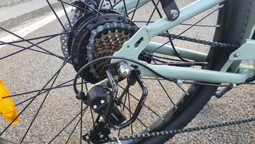 Shimano Entry 7-speed gears - Touroll B2 e-bike test