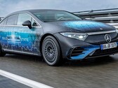 The solid-state battery in this EQS allows covering 620 miles on charge. (Image source: Mercedes)