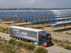 Large e-trucks require large (and inexpensive) batteries. (Image: MAN)